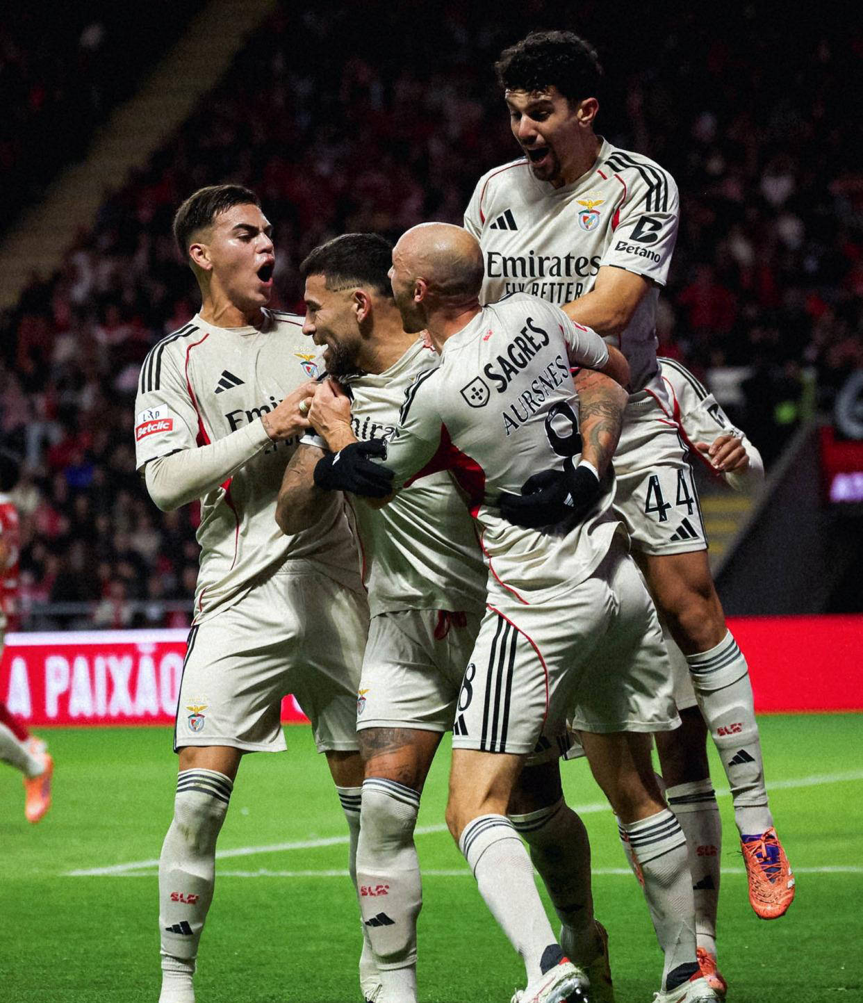 平博官网新疆广汇围绕葡超迎来里程碑风云突变瓦伦西亚冲刺阶段刷新队史纪录，这一次真的风云突变托特纳姆清晨完成体检的简单介绍